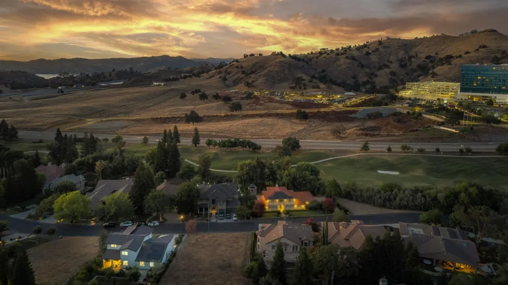 21853 Westmere Lane Friant, CA 93626