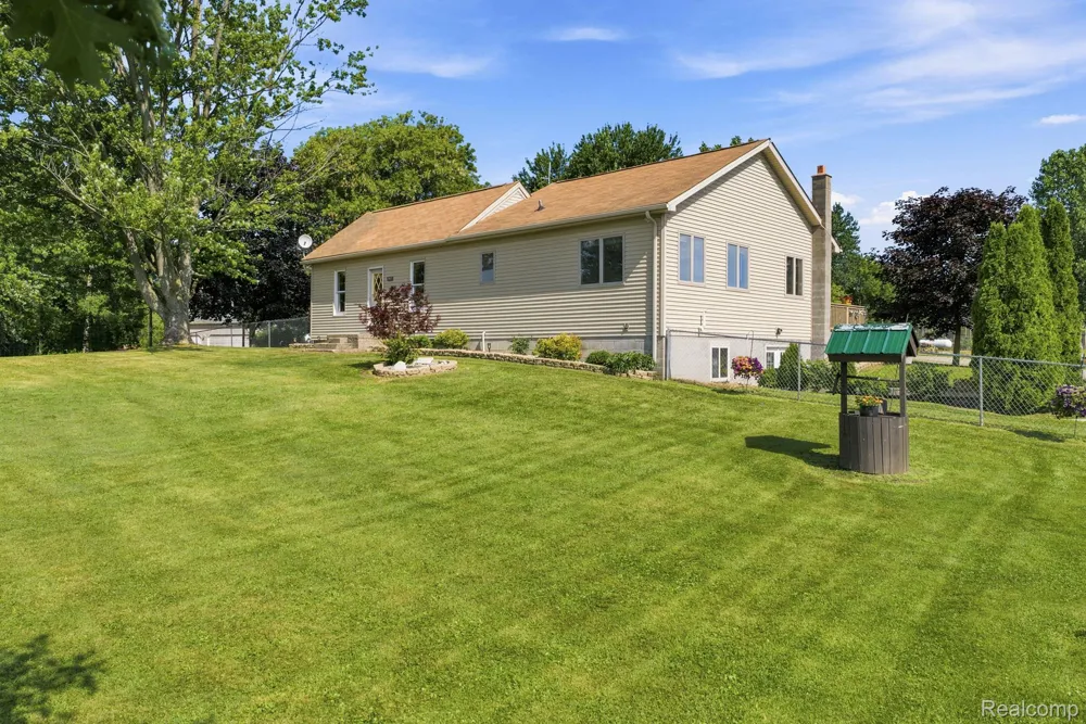 4201 Galbraith Line Road Worth Township, MI 48422