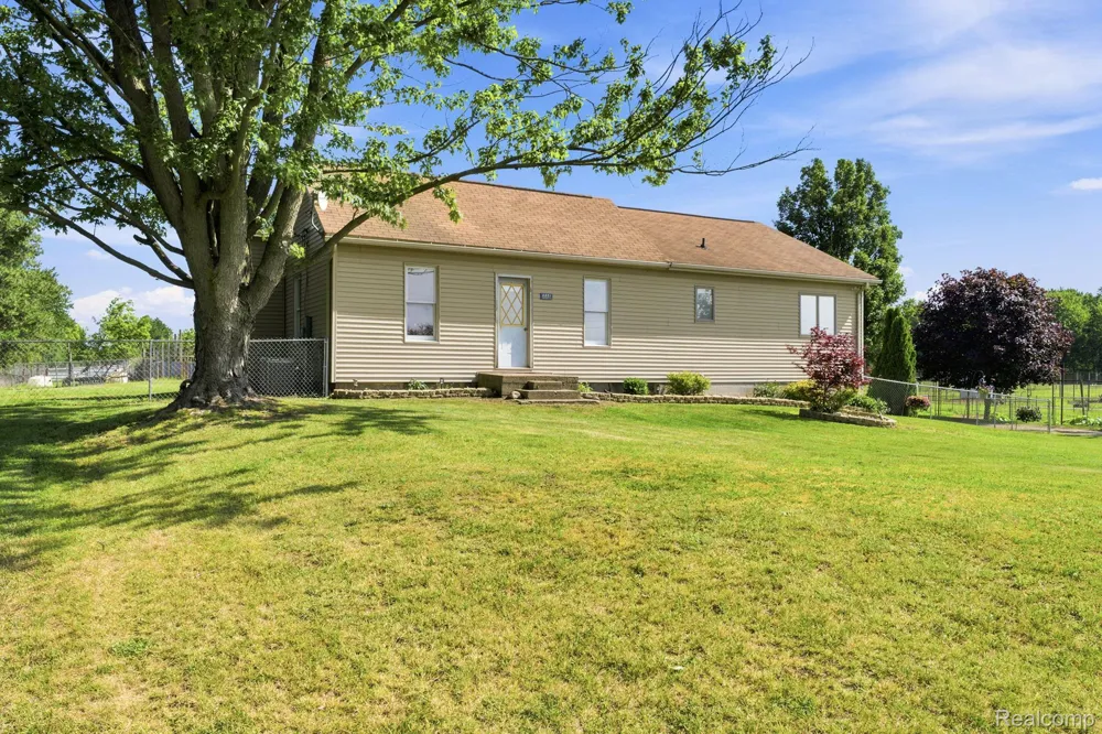 4201 Galbraith Line Road Worth Township, MI 48422
