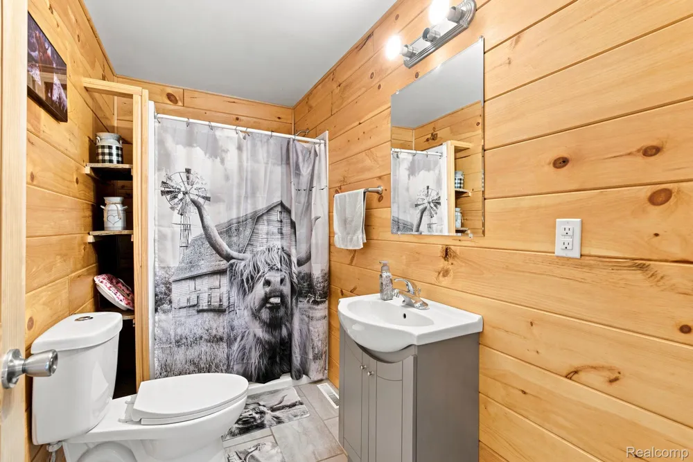 4201 Galbraith Line Road Worth Township, MI 48422