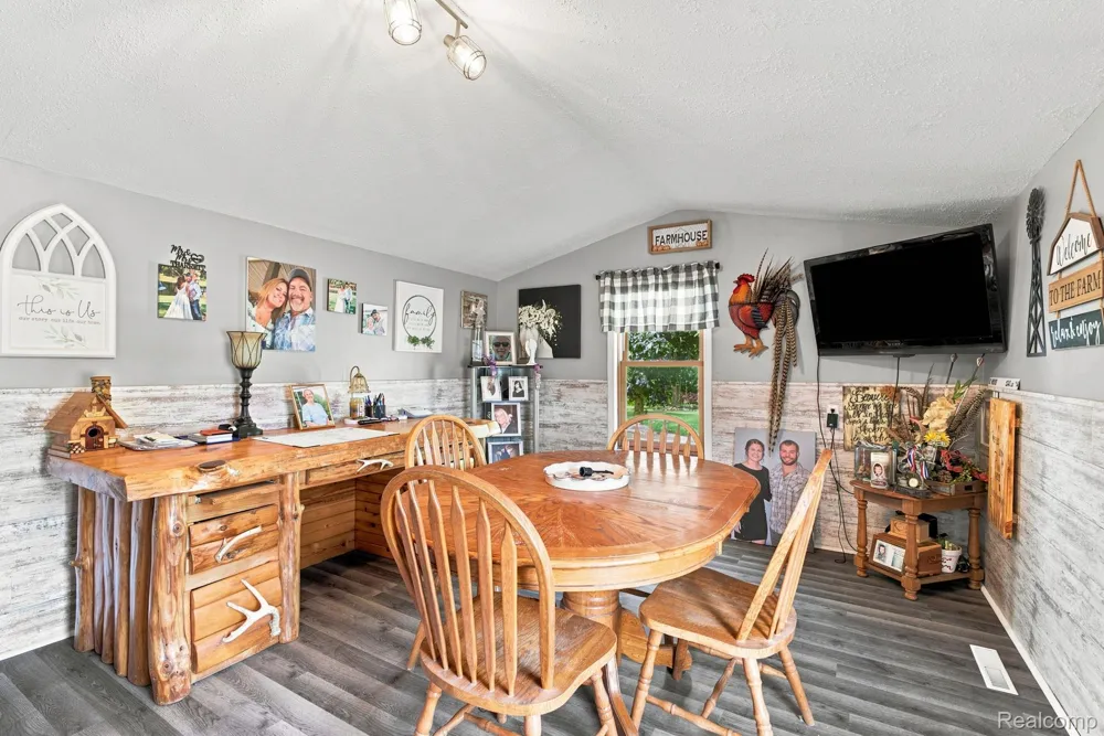 4201 Galbraith Line Road Worth Township, MI 48422