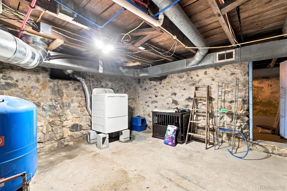 4201 Galbraith Line Road Worth Township, MI 48422