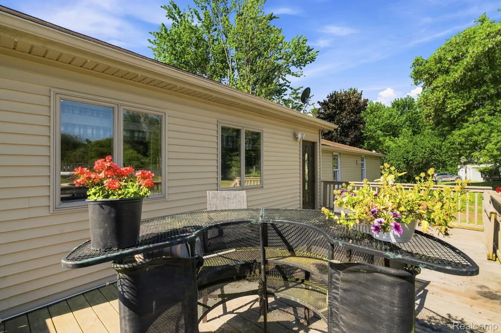 4201 Galbraith Line Road Worth Township, MI 48422