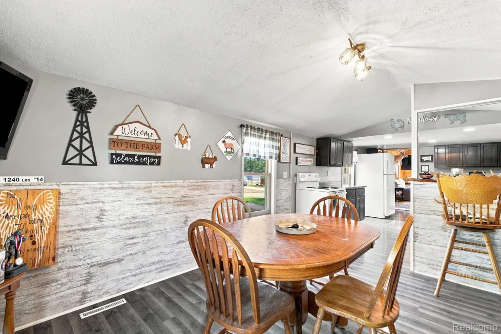 4201 Galbraith Line Road Worth Township, MI 48422