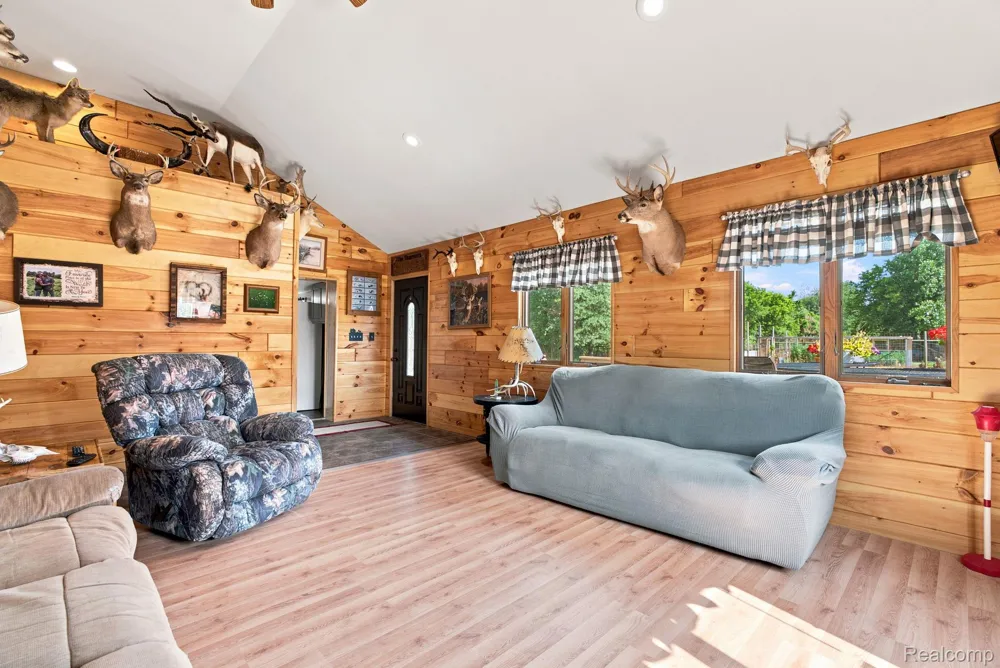 4201 Galbraith Line Road Worth Township, MI 48422