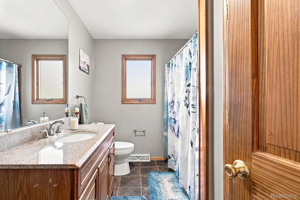 4201 Galbraith Line Road Worth Township, MI 48422