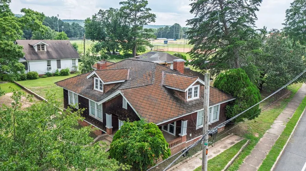 28 Johnson Avenue Manchester, GA 31816