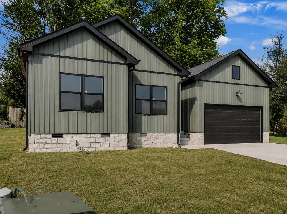 112 Bee Line Way Trenton, KY 42286