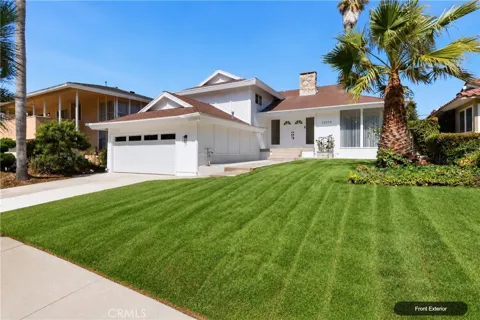 23316 Los Codona Ave.
