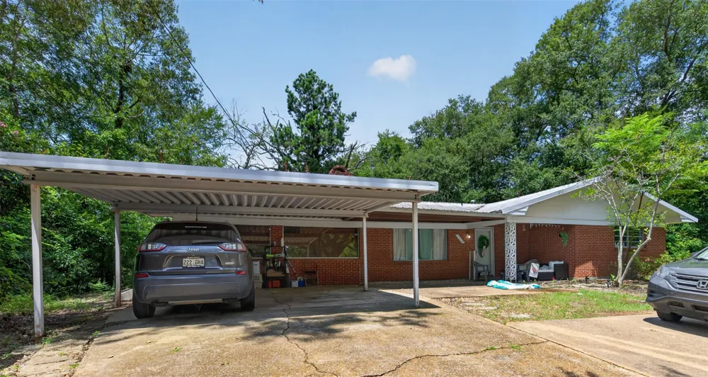 1504 Emanuel Natchitoches, LA 71457