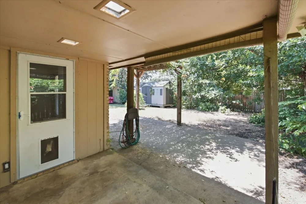 200 Almond Lane Euless, TX 76039