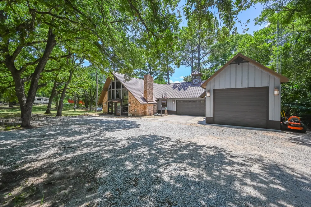 5319 US Highway 380 Bridgeport, TX 76426