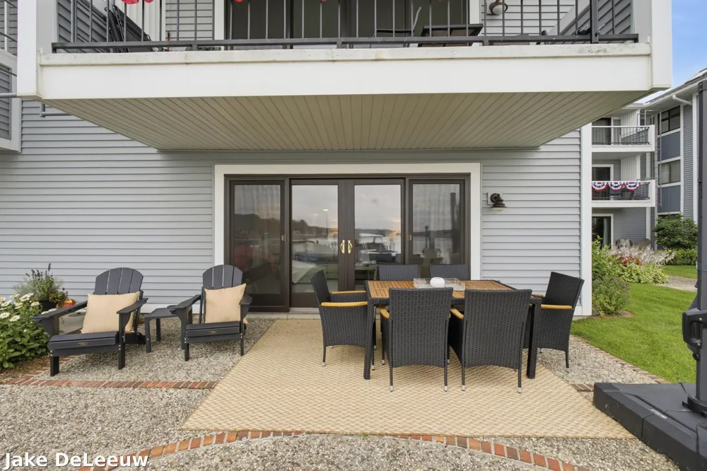 400 Lakeview Court #01A Spring Lake, MI 49456
