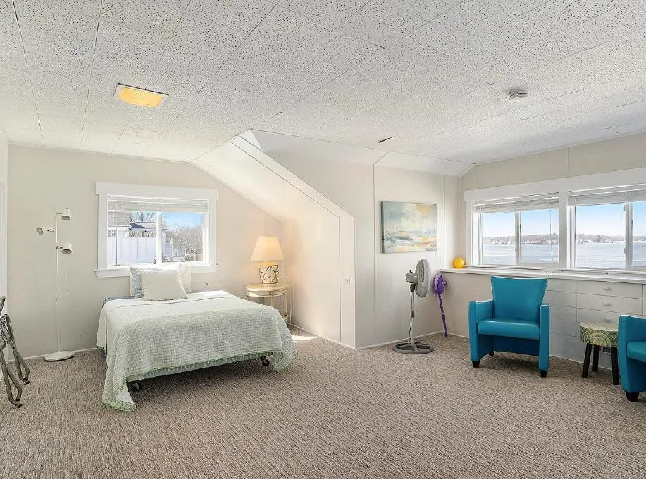 400 Lakeview Court #01A Spring Lake, MI 49456