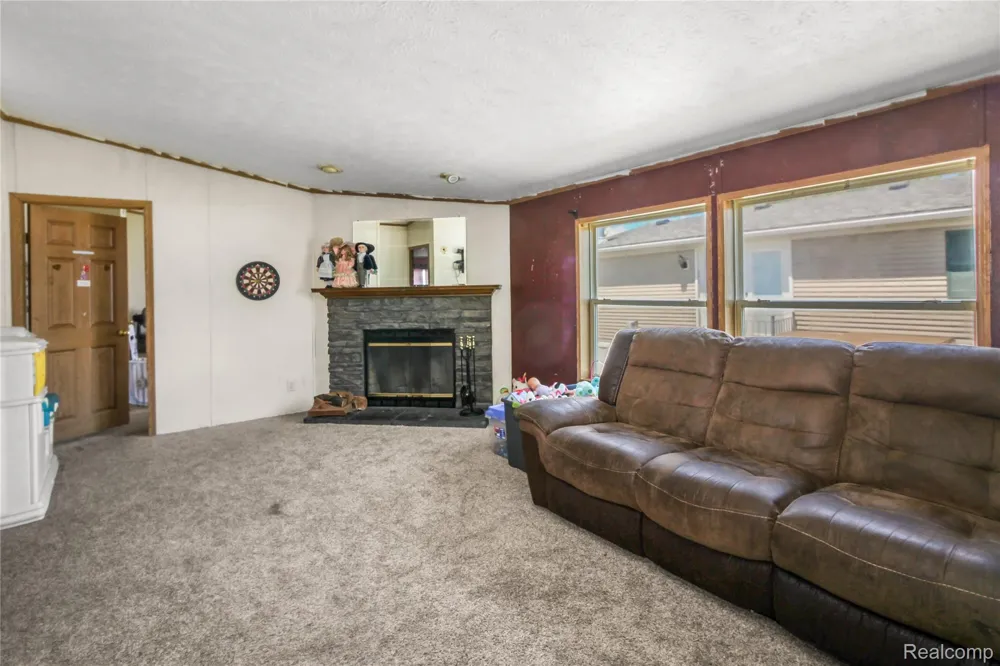 9159 Greentree Drive Berlin Charter Township, MI 48166
