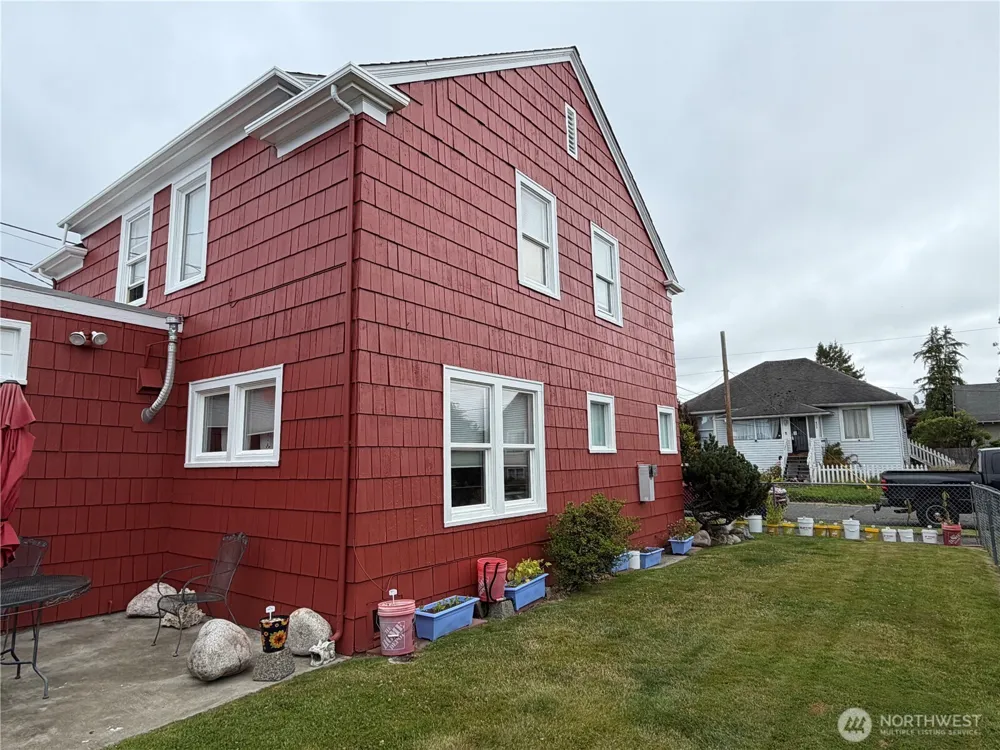 409 Jefferson Street Aberdeen, WA 98520