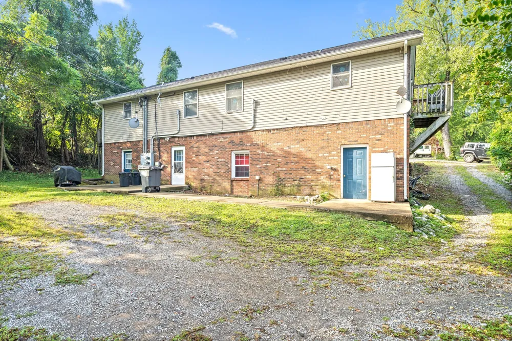 221 Park Ln #C Clarksville, TN 37042