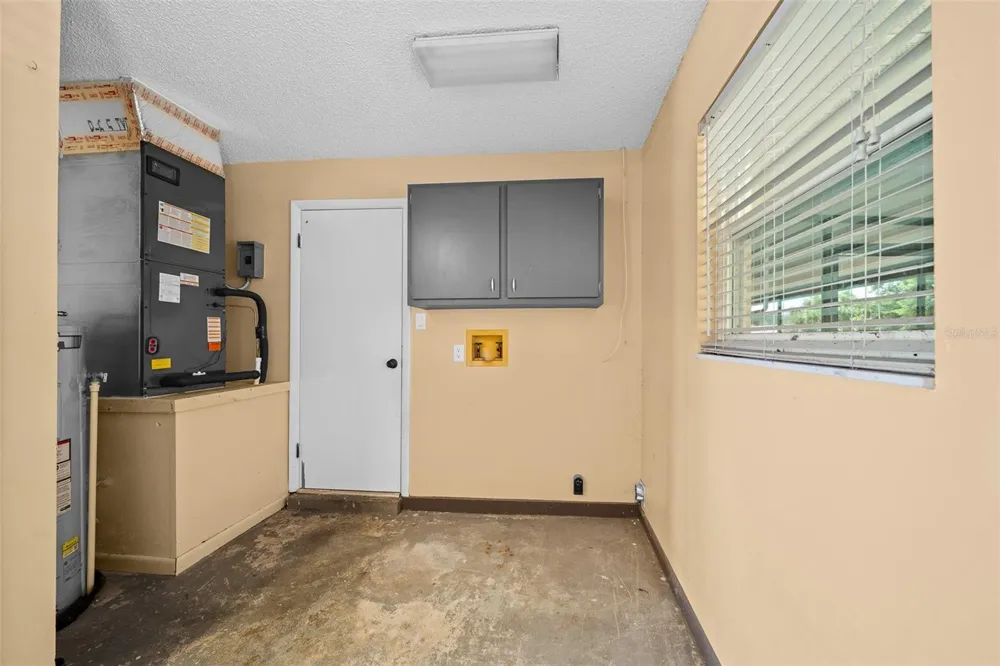1820 SE 57TH AVENUE ocala, FL 34480