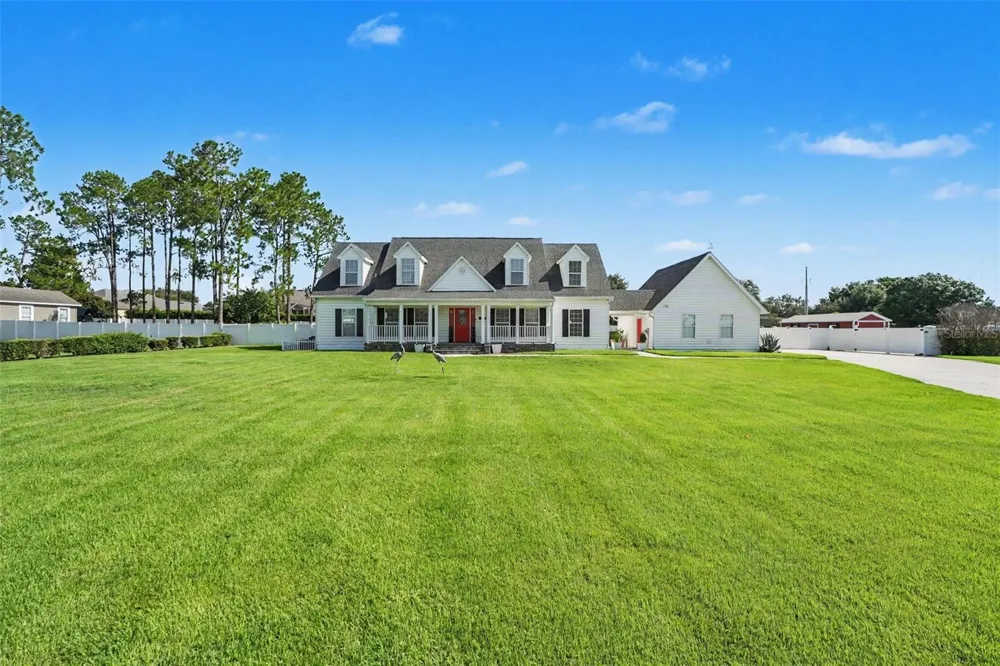 100 SYLVANA COURT Auburndale, FL 33823