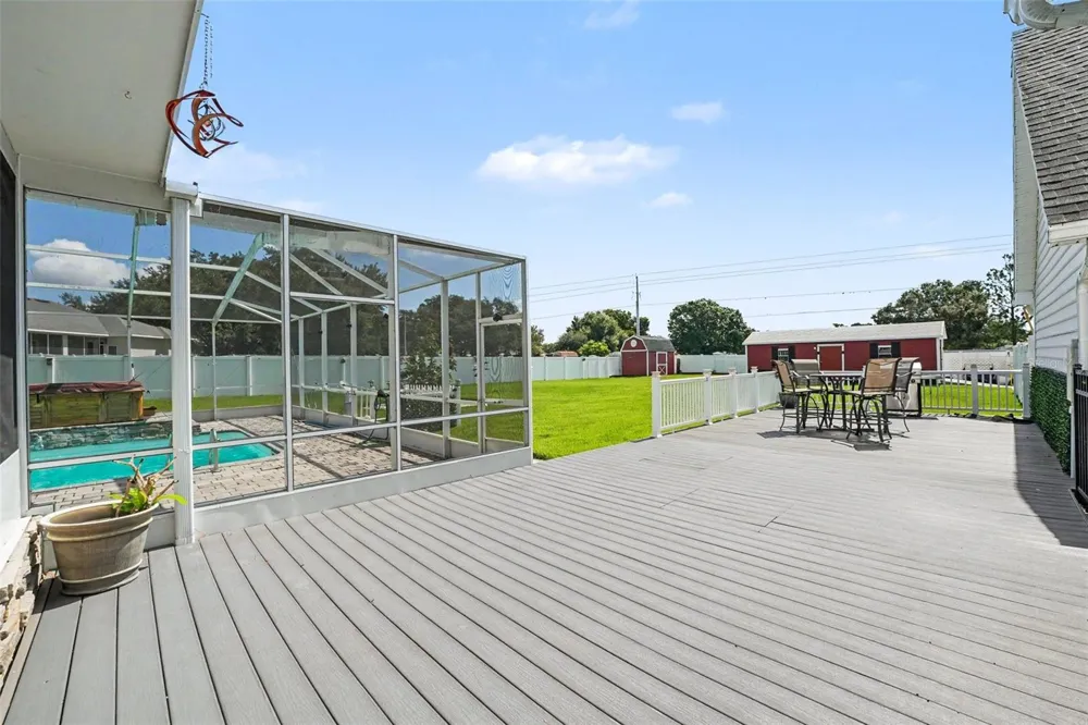 100 SYLVANA COURT Auburndale, FL 33823