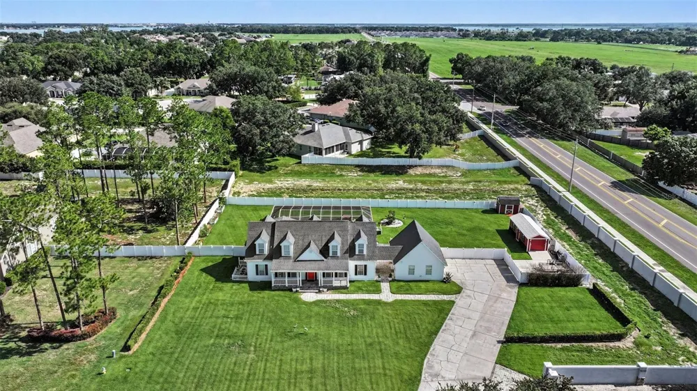 100 SYLVANA COURT Auburndale, FL 33823