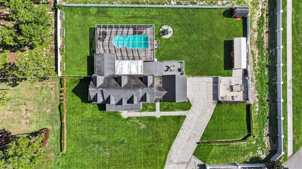 100 SYLVANA COURT Auburndale, FL 33823