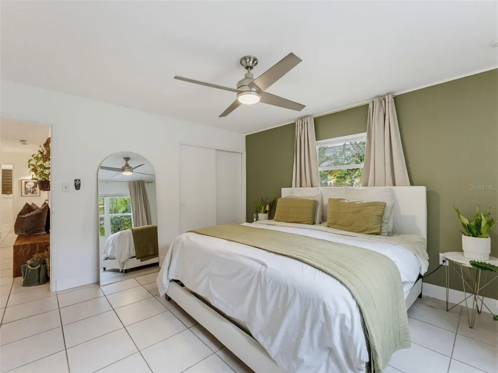 5704 13TH STREET Zephyrhills, FL 33542