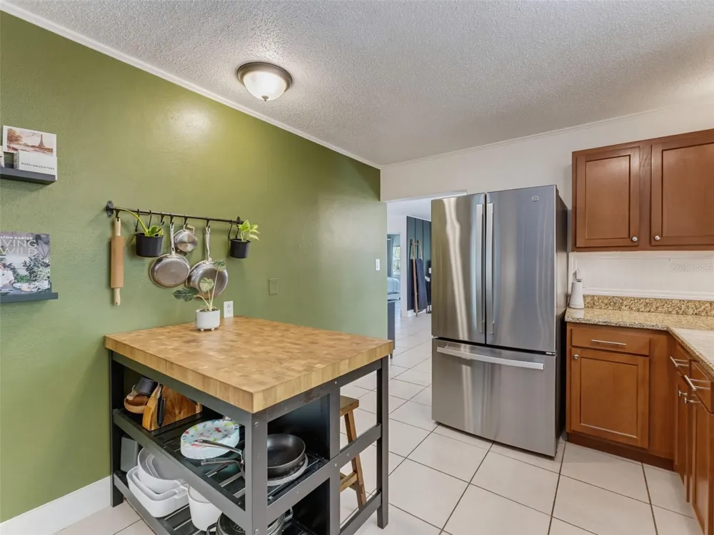 5704 13TH STREET Zephyrhills, FL 33542