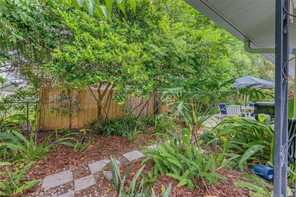 5704 13TH STREET Zephyrhills, FL 33542