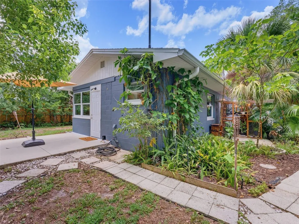 5704 13TH STREET Zephyrhills, FL 33542