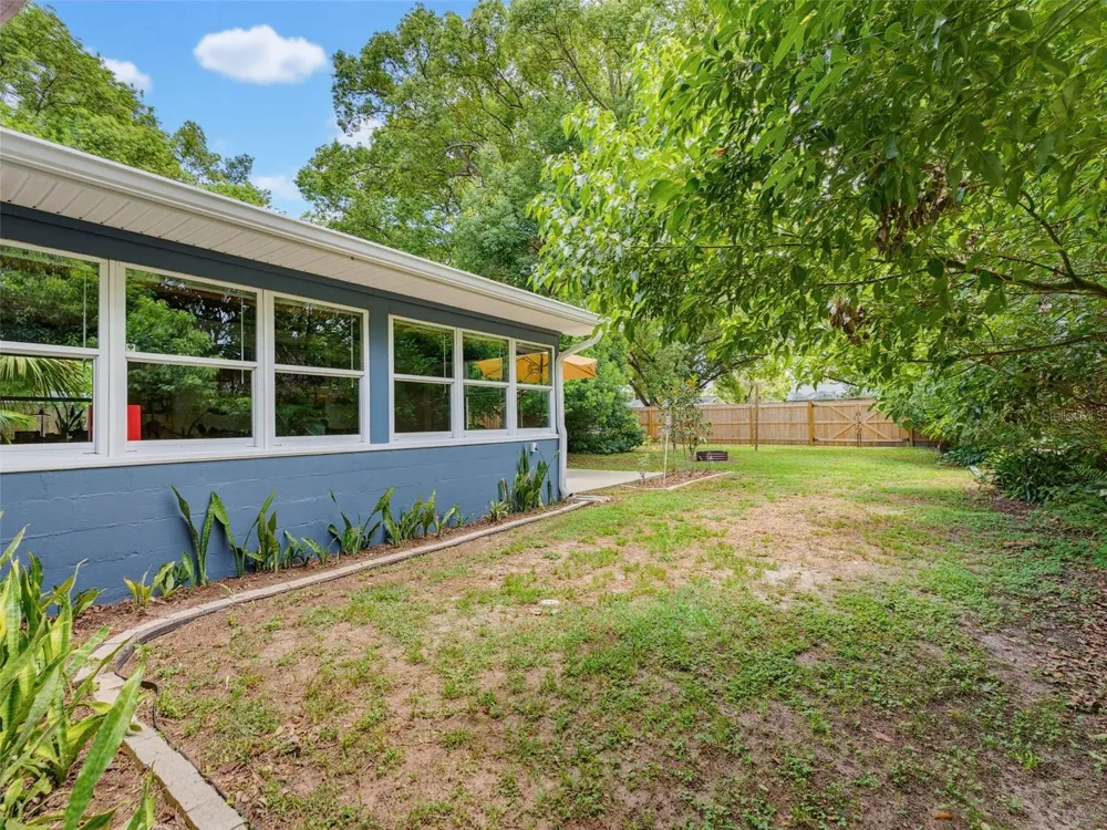 5704 13TH STREET Zephyrhills, FL 33542