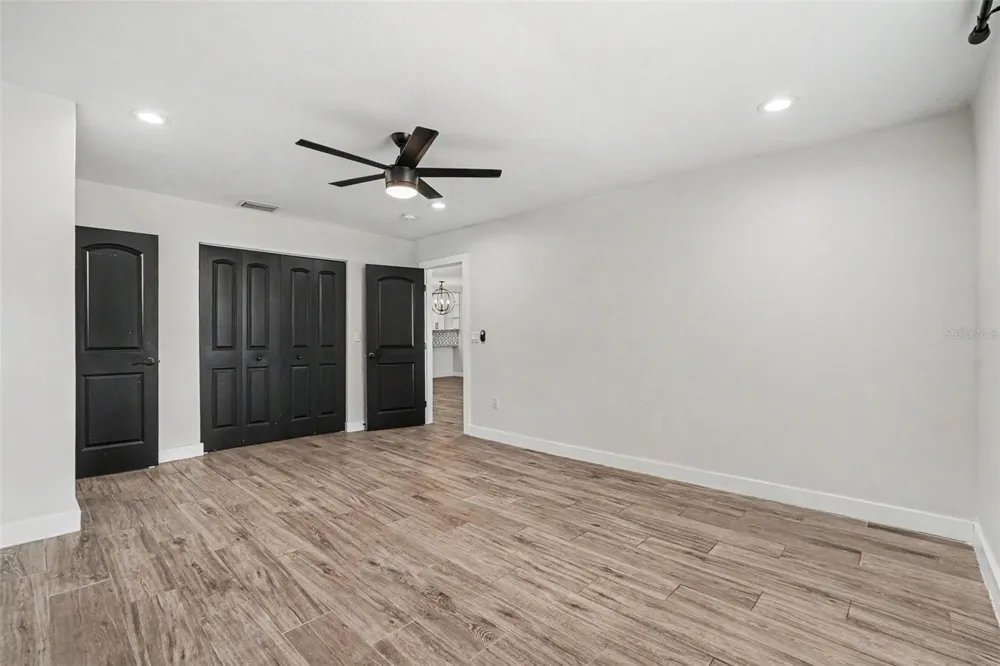 801 E BAKER STREET Tampa, FL 33603