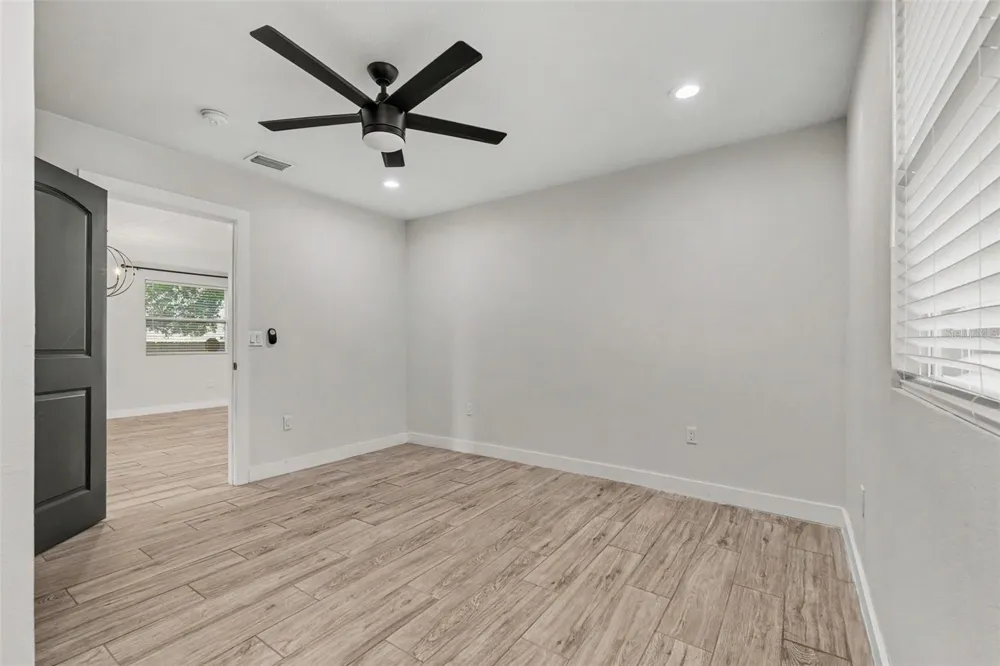 801 E BAKER STREET Tampa, FL 33603