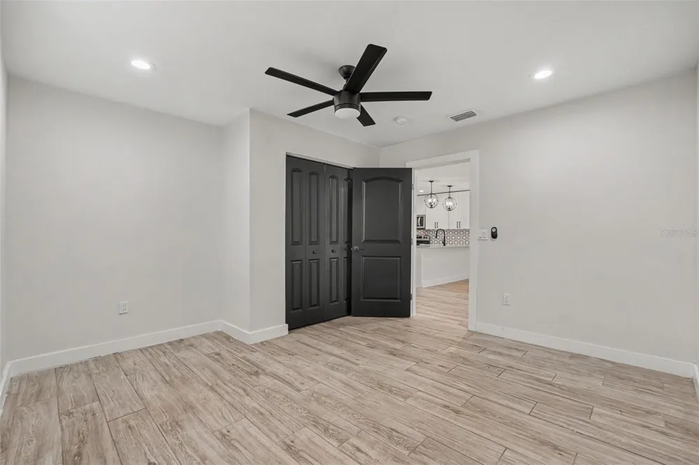 801 E BAKER STREET Tampa, FL 33603