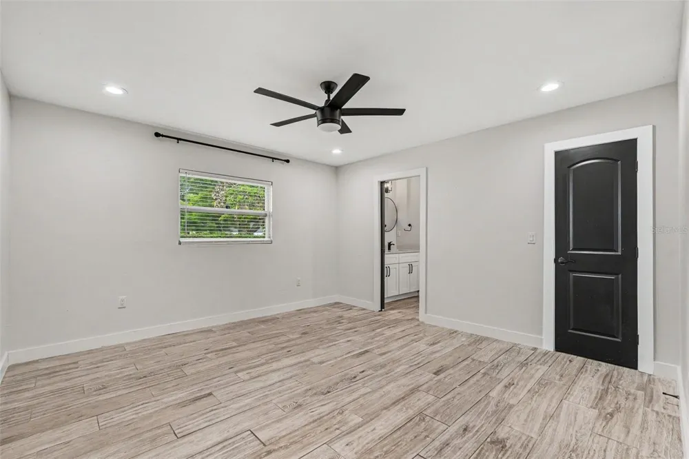 801 E BAKER STREET Tampa, FL 33603