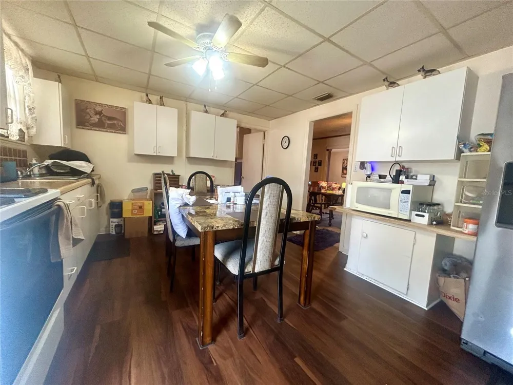 2628 45TH AVENUE W Bradenton, FL 34207