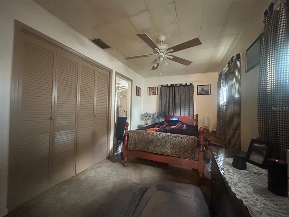 2628 45TH AVENUE W Bradenton, FL 34207
