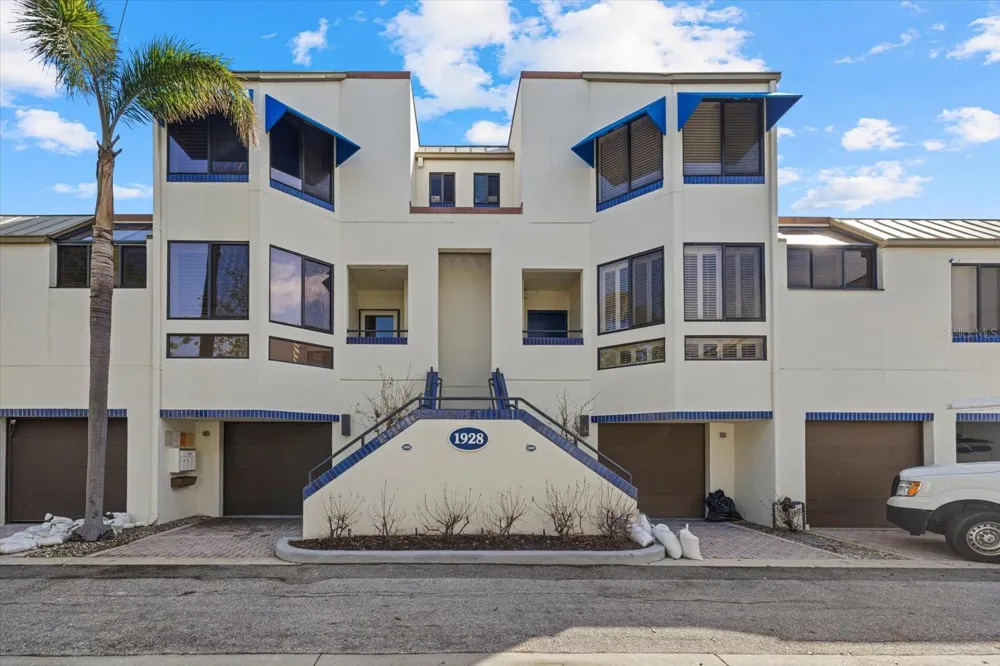 1928 HARBOURSIDE DRIVE #1402 Longboat Key, FL 34228