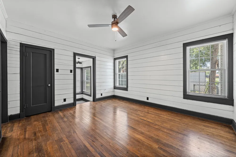 1707 Travis Avenue Cameron, TX 76520