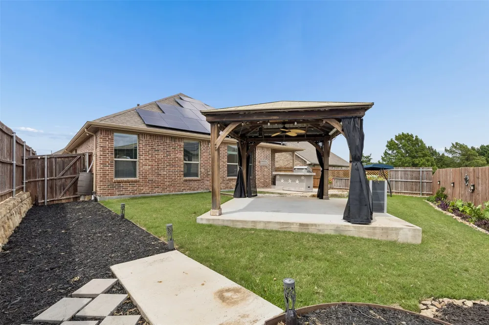 3908 Crater Circle Fort Worth, TX 76137