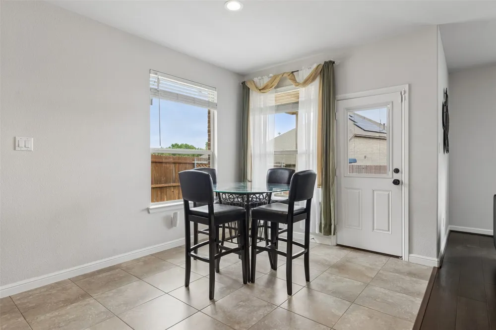 3908 Crater Circle Fort Worth, TX 76137