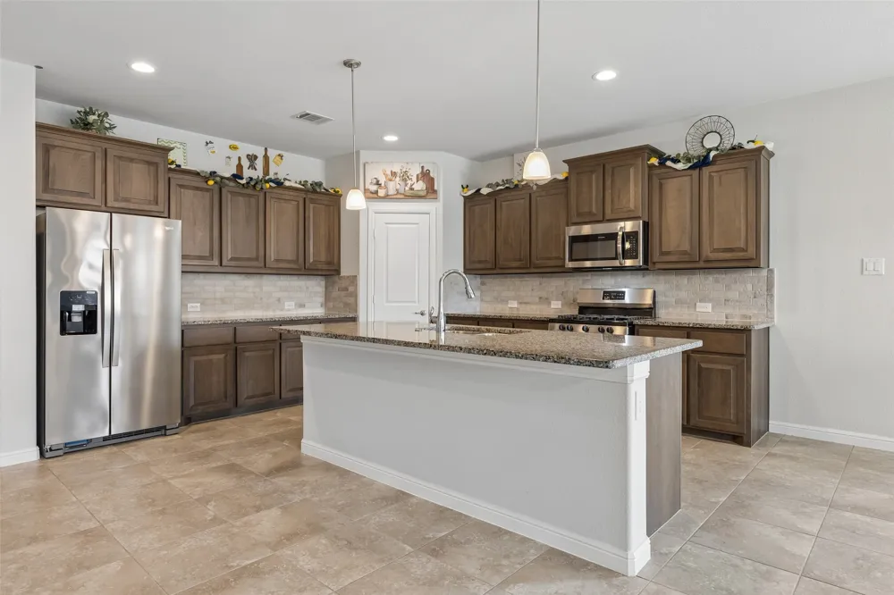 3908 Crater Circle Fort Worth, TX 76137
