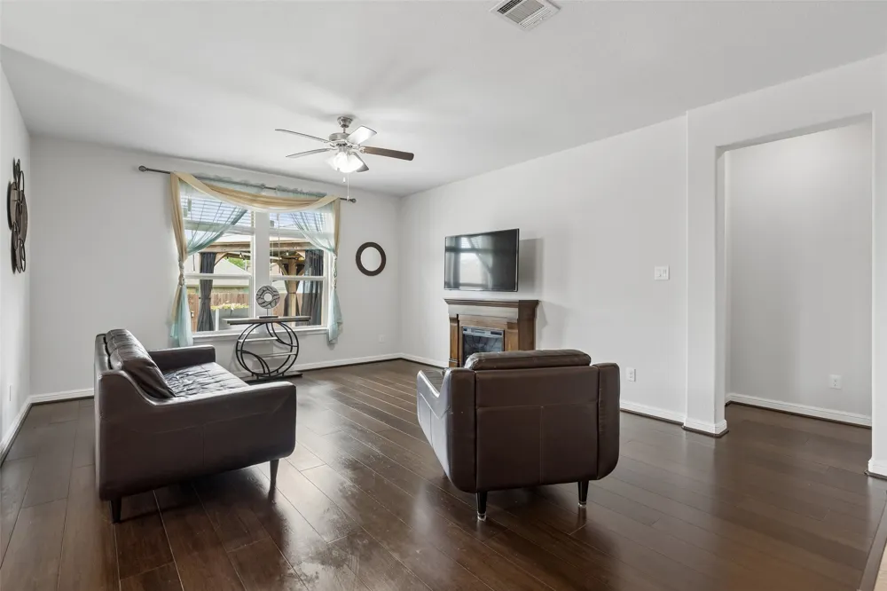 3908 Crater Circle Fort Worth, TX 76137