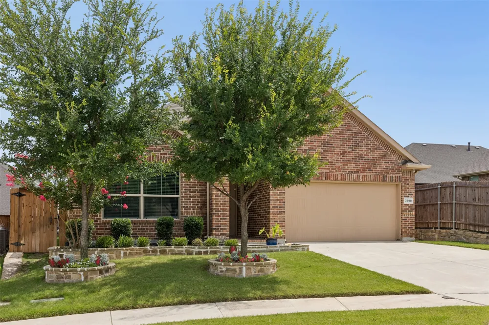 3908 Crater Circle Fort Worth, TX 76137