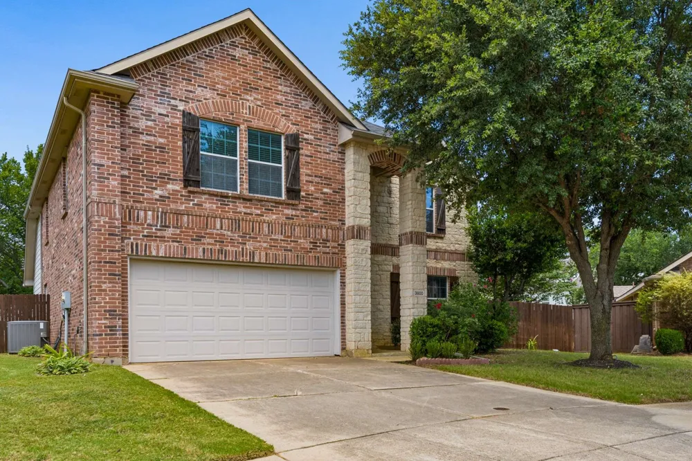 3800 Windy Point Drive Denton, TX 76208