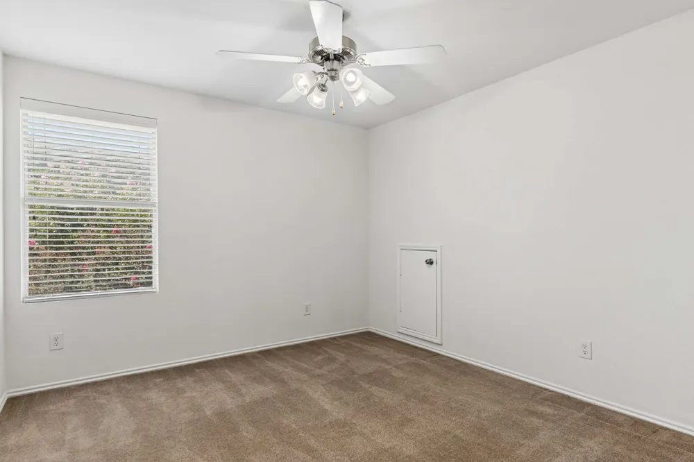 3800 Windy Point Drive Denton, TX 76208