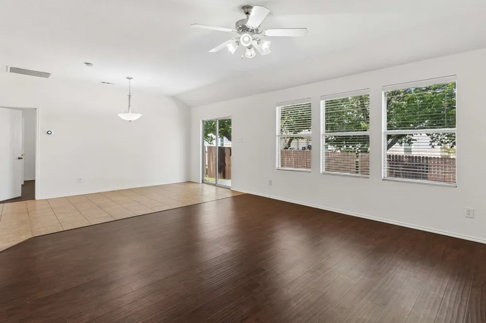 3800 Windy Point Drive Denton, TX 76208