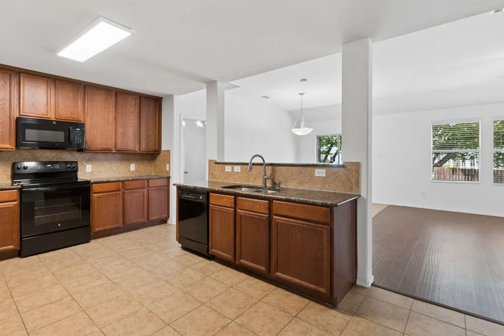 3800 Windy Point Drive Denton, TX 76208