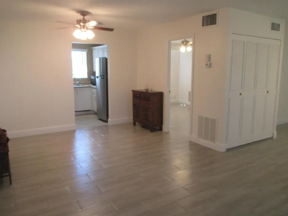 106 Lake Dora Drive West Palm Beach, FL 33411