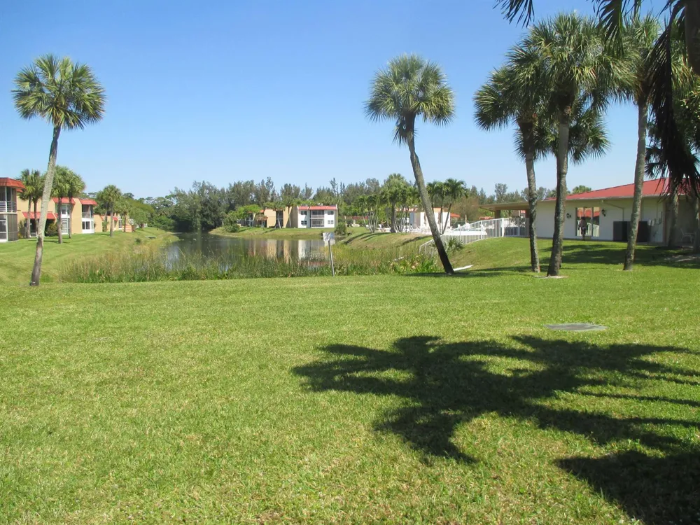 106 Lake Dora Drive West Palm Beach, FL 33411
